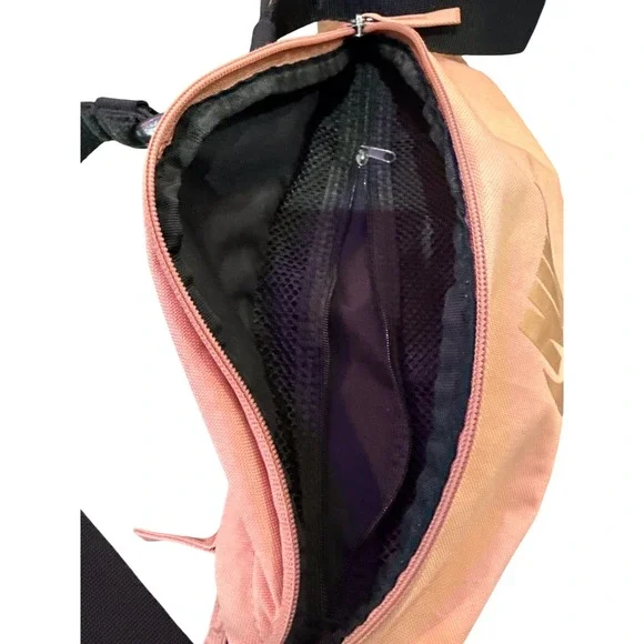 NIKE Fannypack Crossbody Waistpack Bumbag Peach/Gold Unisex - Picture 3 of 6